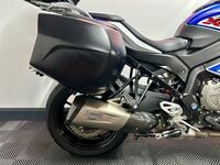 BMW S1000XR