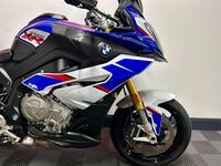BMW S1000XR