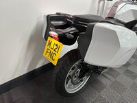 BMW F900XR