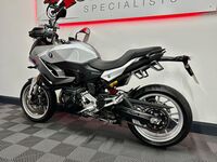 BMW F900XR
