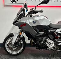 BMW F900XR