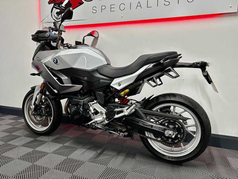 BMW F900XR