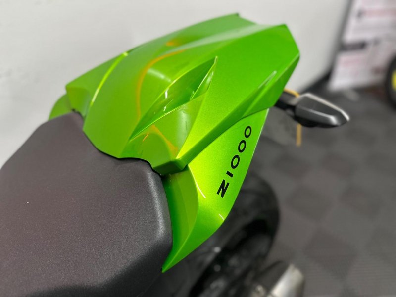KAWASAKI Z1000