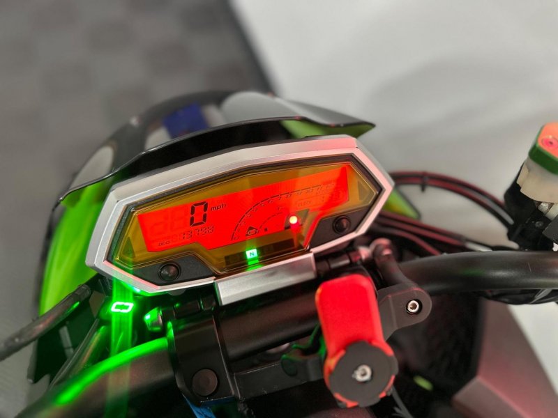 KAWASAKI Z1000