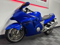 HONDA CBR1100XX Super Blackbird