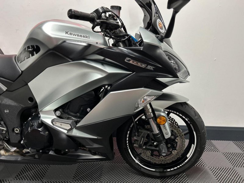 KAWASAKI Z1000