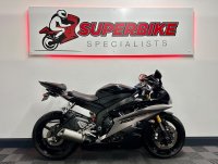 YAMAHA R6