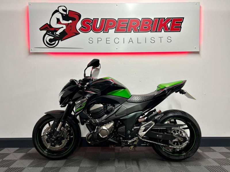 KAWASAKI Z800