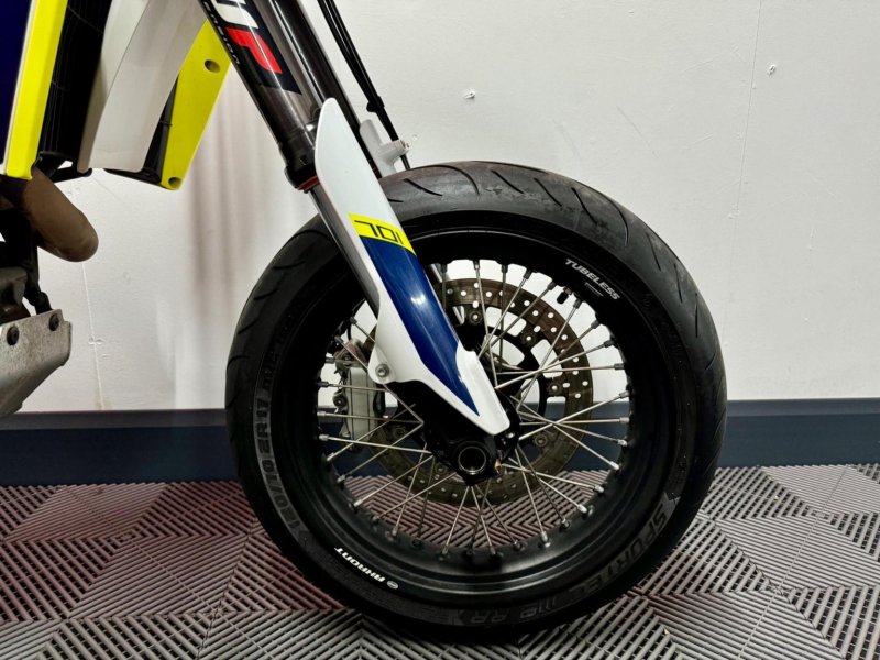 HUSQVARNA 701