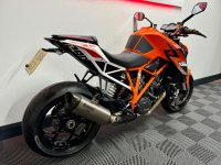 KTM 1290 SUPER DUKE R