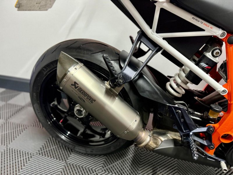 KTM 1290 SUPER DUKE R
