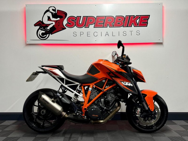 KTM 1290 SUPER DUKE R