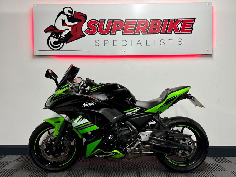 KAWASAKI Ninja 650