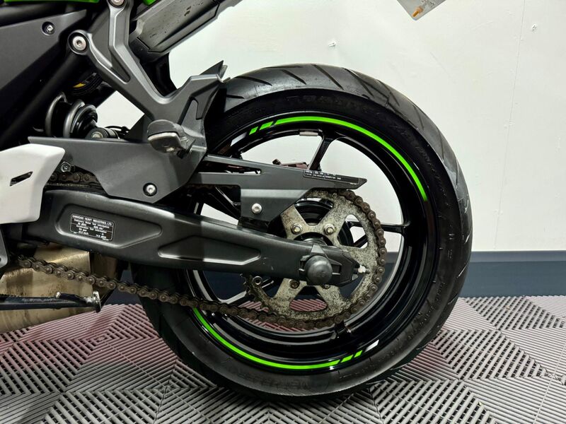 KAWASAKI Ninja 650