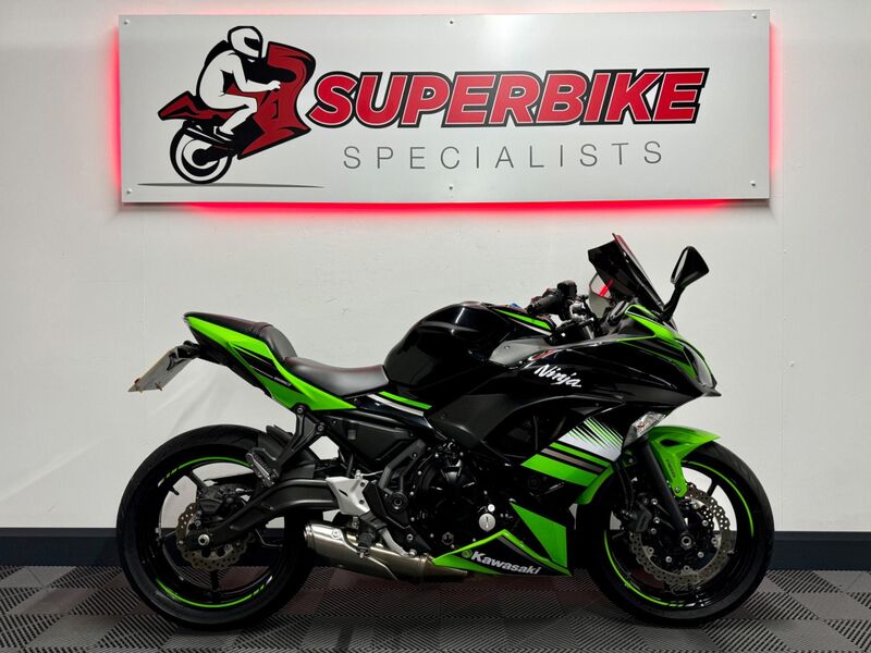 KAWASAKI Ninja 650
