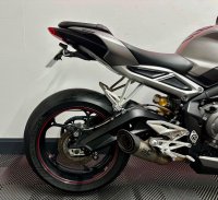 TRIUMPH STREET TRIPLE 765