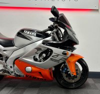YAMAHA YZF600R