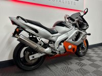 YAMAHA YZF600R