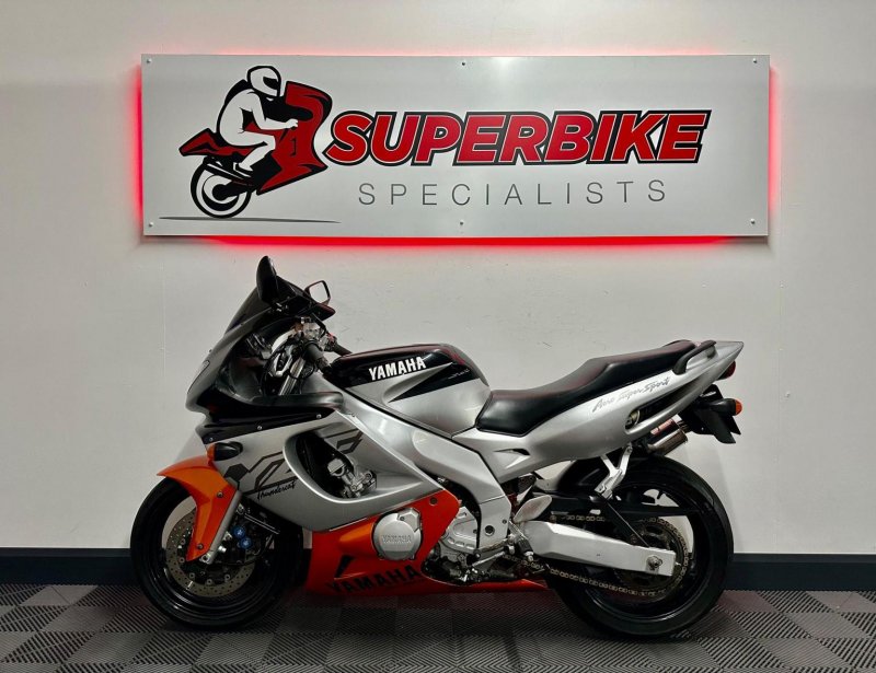 YAMAHA YZF600R