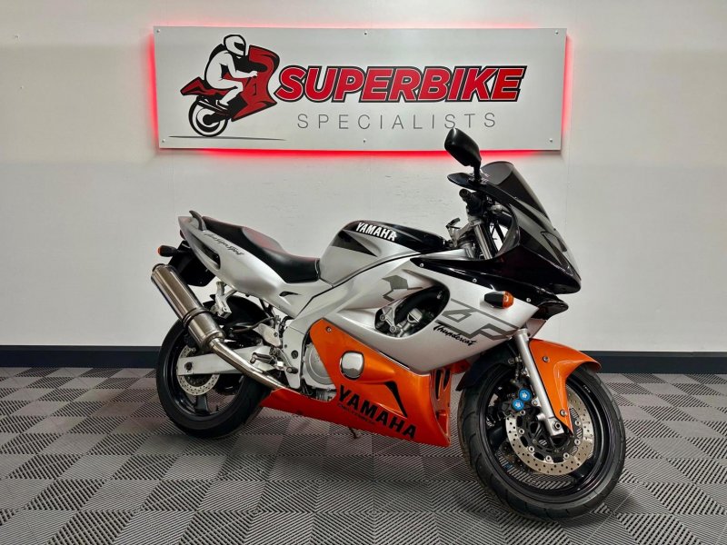 YAMAHA YZF600R
