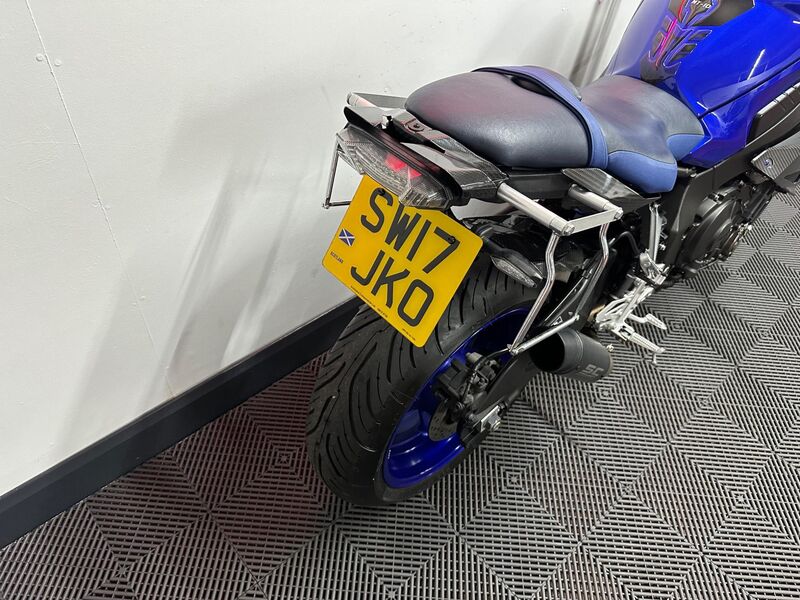 YAMAHA MT-10