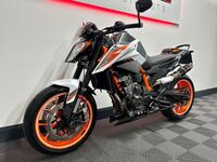 KTM 890 DUKE