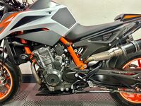 KTM 890 DUKE