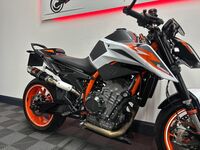 KTM 890 DUKE