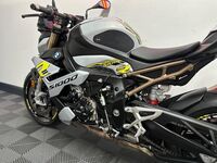 BMW S1000R