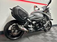 SUZUKI GSX-S1000F