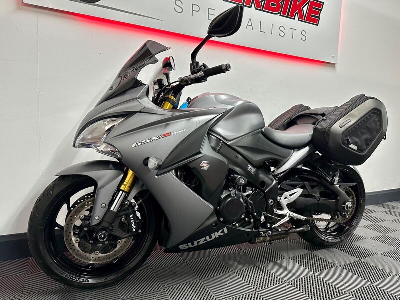 SUZUKI GSX-S1000F
