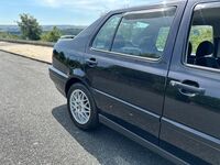 VOLKSWAGEN VENTO