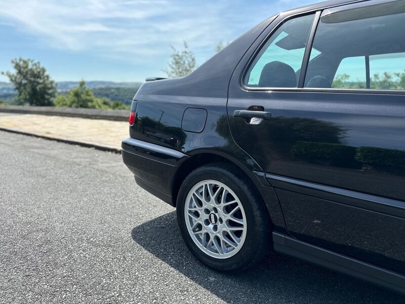 VOLKSWAGEN VENTO