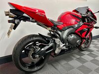 HONDA CBR1000RR Fireblade