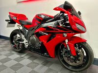 HONDA CBR1000RR Fireblade