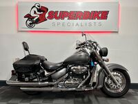 SUZUKI Intruder 800