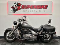 SUZUKI Intruder 800