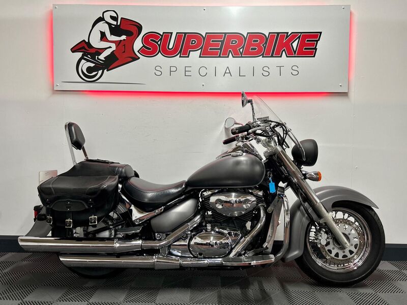 SUZUKI Intruder 800