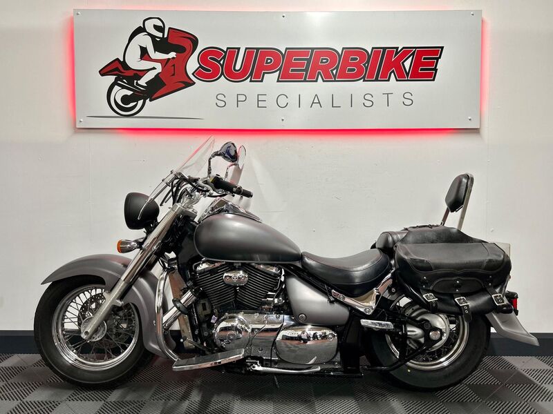 SUZUKI Intruder 800