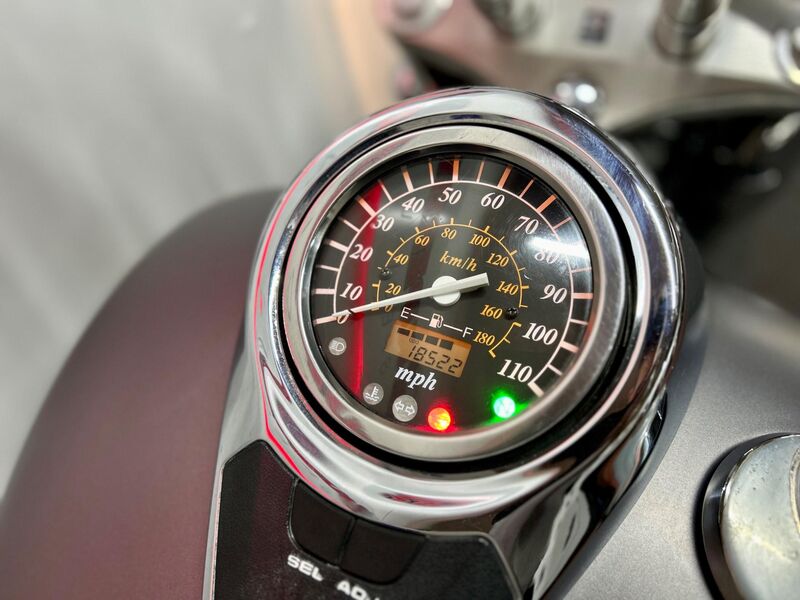 SUZUKI Intruder 800