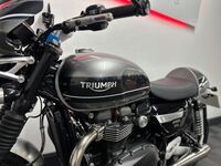 TRIUMPH SPEED TWIN