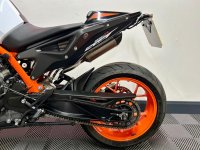 KTM 890 DUKE