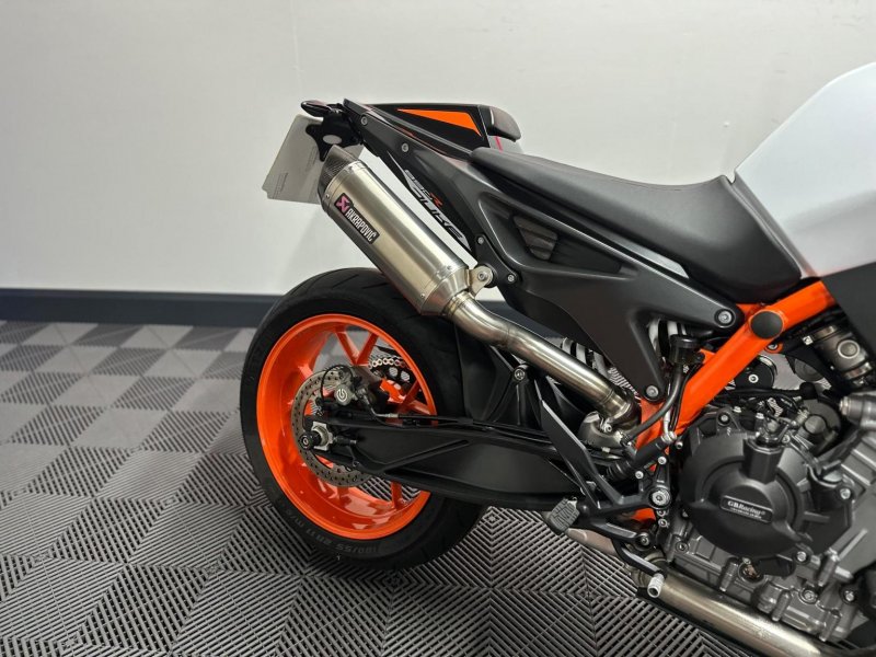 KTM 890 DUKE