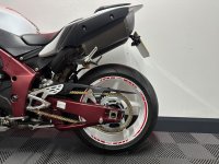 YAMAHA R1