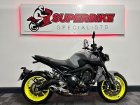 YAMAHA MT-09