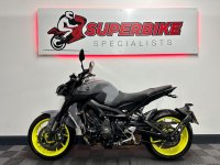 YAMAHA MT-09