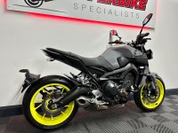 YAMAHA MT-09