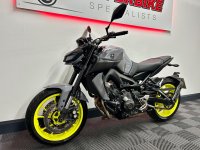 YAMAHA MT-09