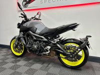 YAMAHA MT-09