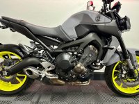 YAMAHA MT-09